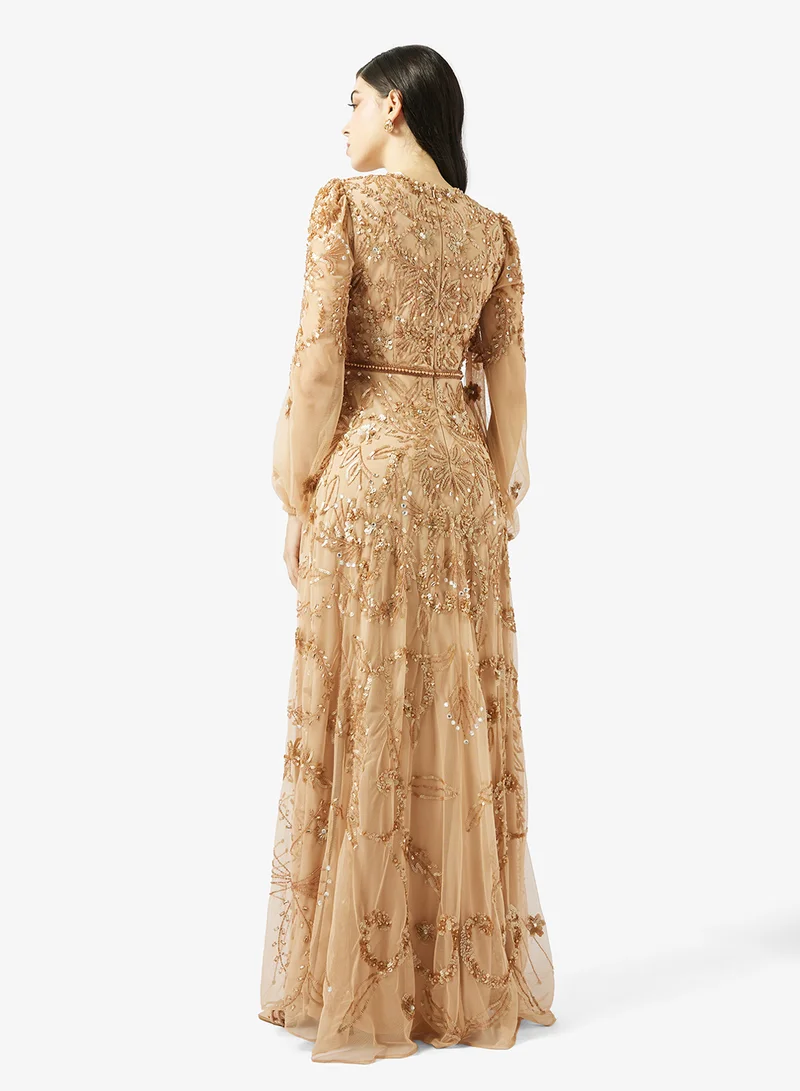 فروك اند فرل فستان طويل بأكمام منفوخة مزينة